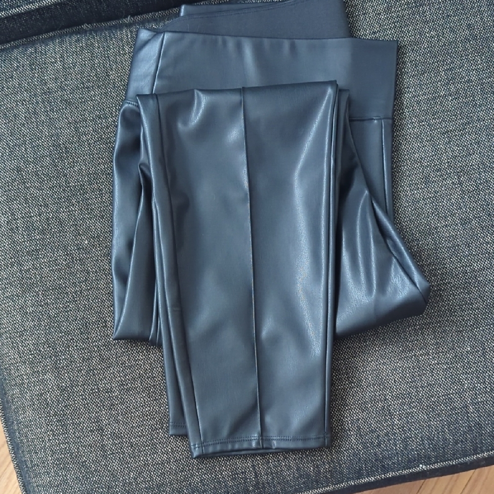 Stylish Faux Leather Leggings - Back